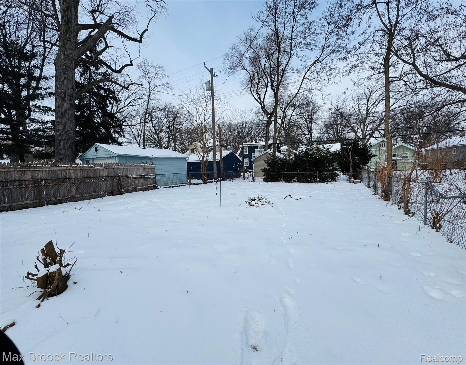 564 W Marshall Street