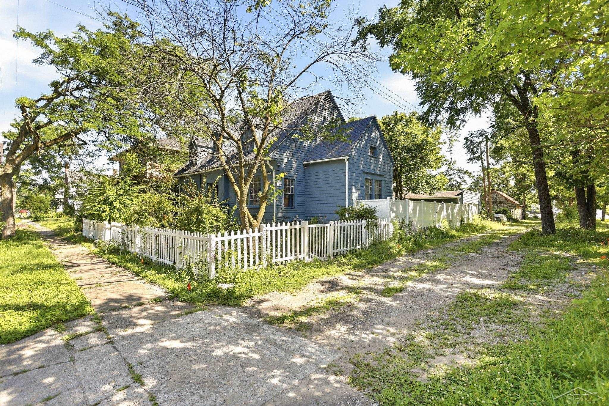 614 Madison Street