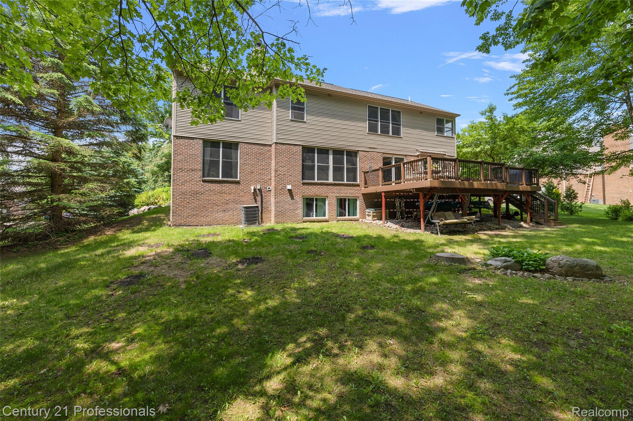 7363 Oakstone Drive