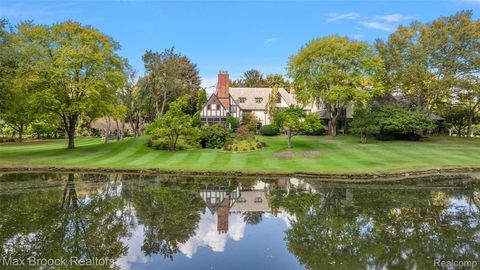 Photo of 931 Vaughan Road, Bloomfield Hills City, MI 48304 (MLS # 20251041309)