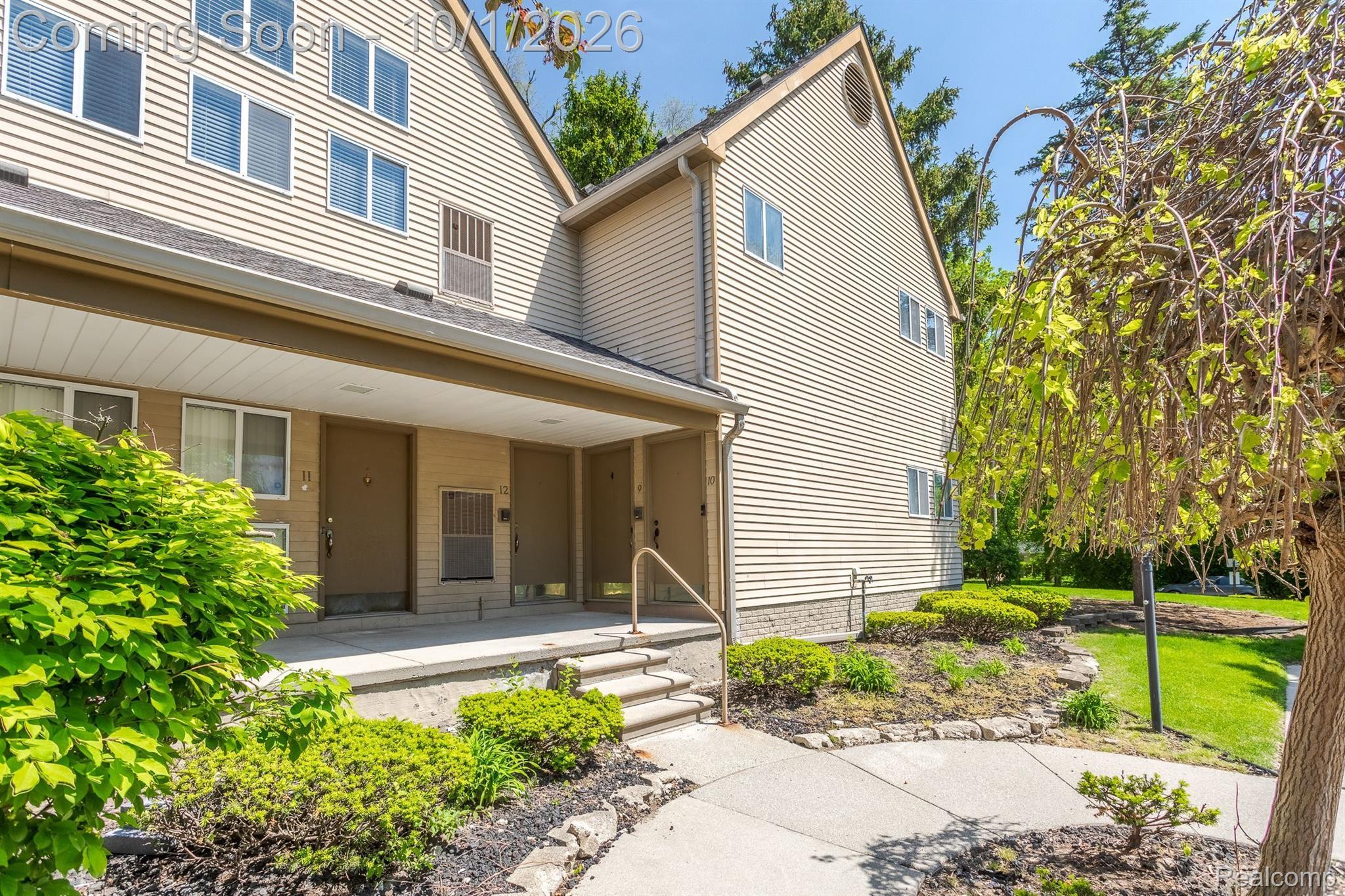27971 ROLLCREST Road 10