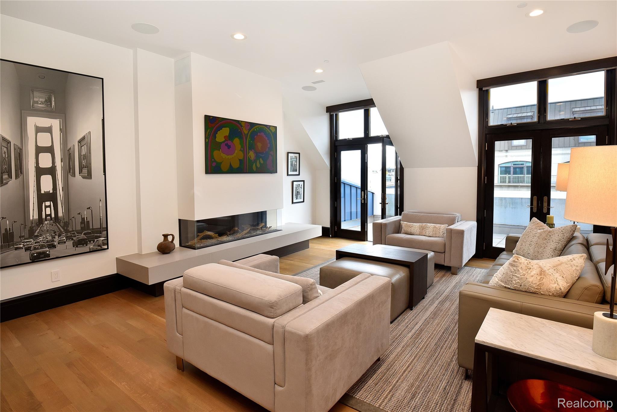 327 N Old Woodward Avenue