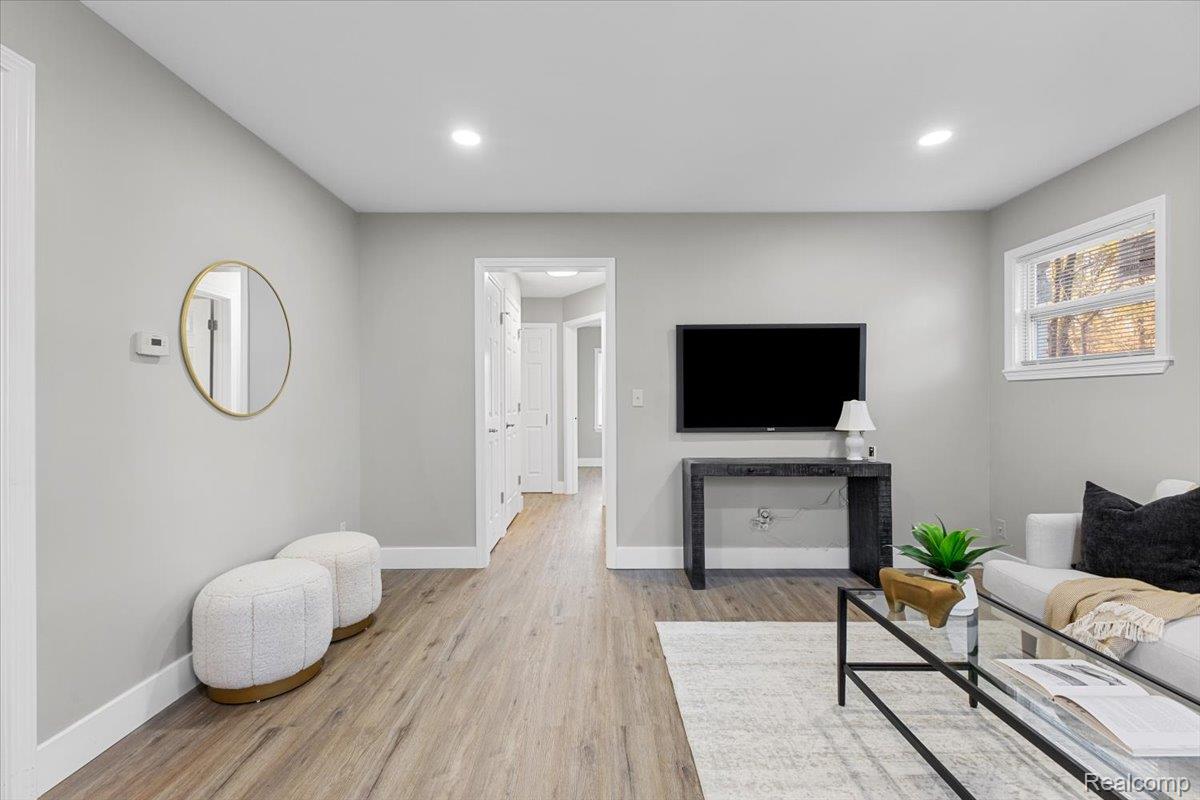 16221 SANTA ROSA Drive