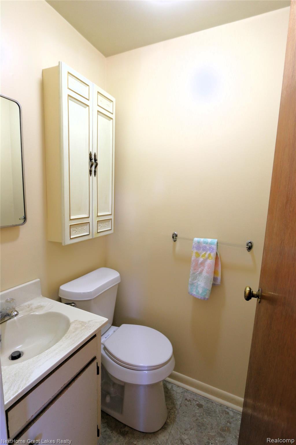 5389 Robin Drive