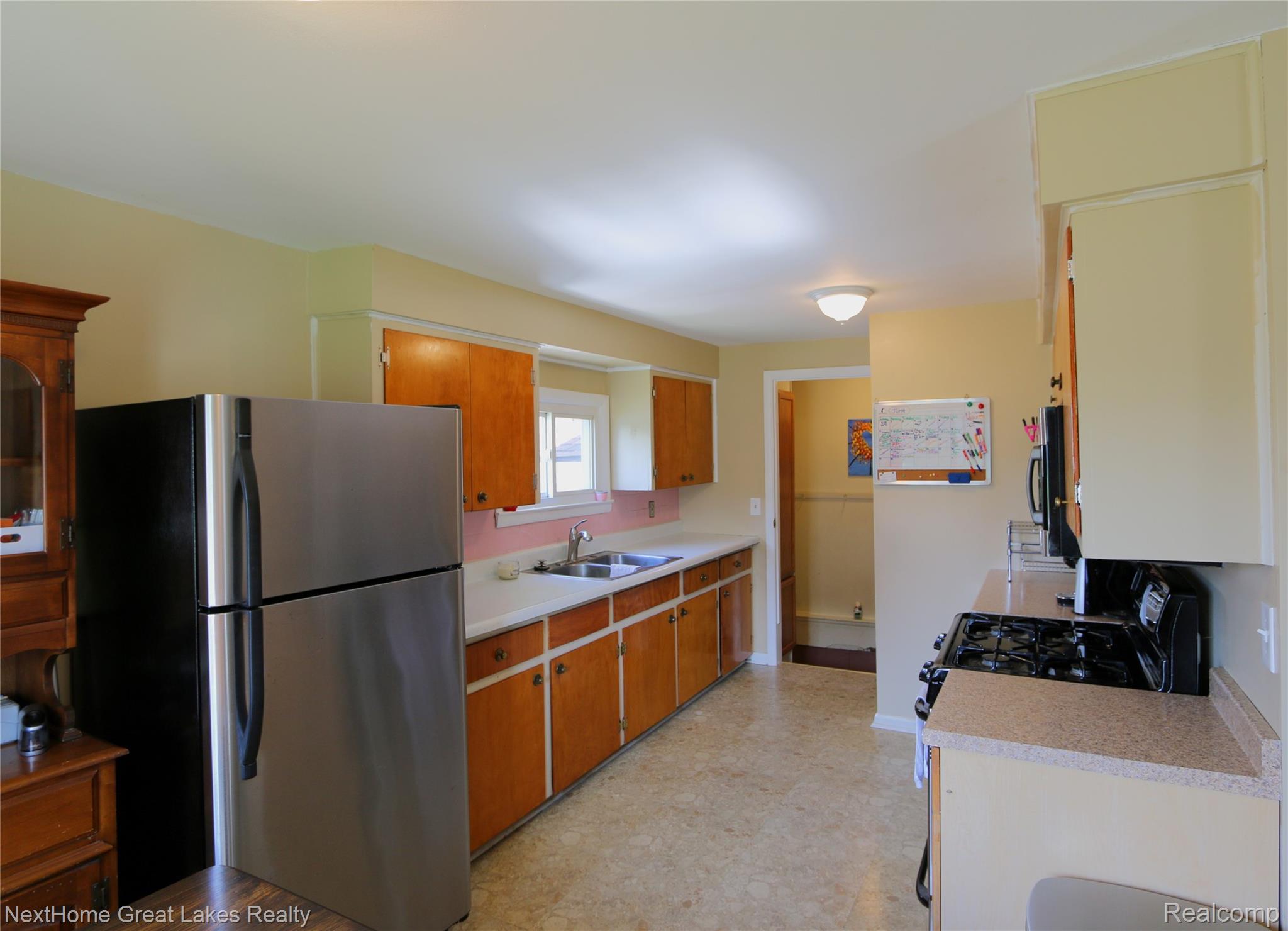 5389 Robin Drive