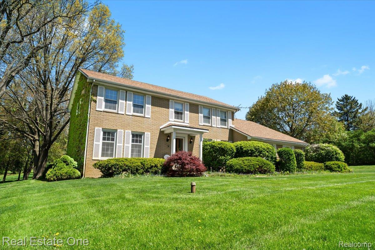 1945 Bamby Lane