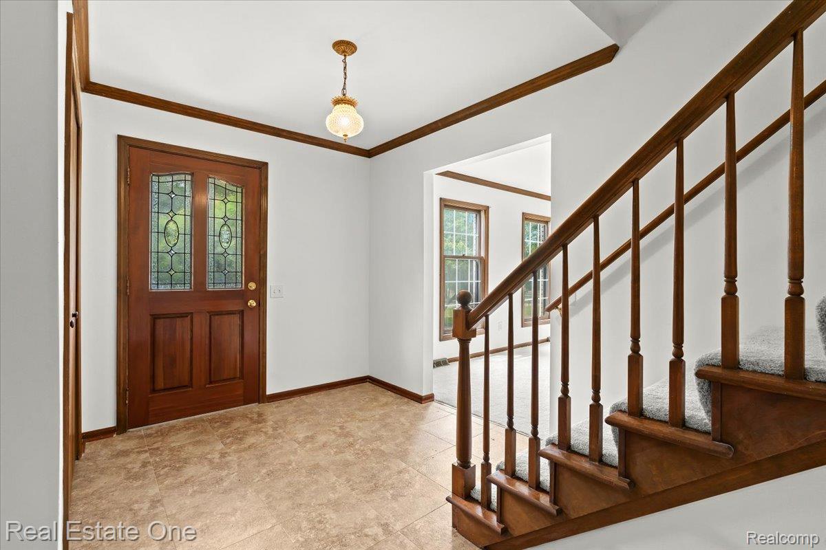 1945 Bamby Lane