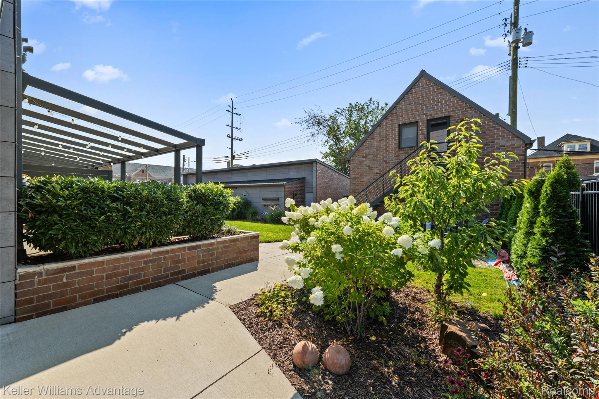 284 Eliot Street Street 4