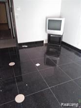 25755 SOUTHFIELD Road