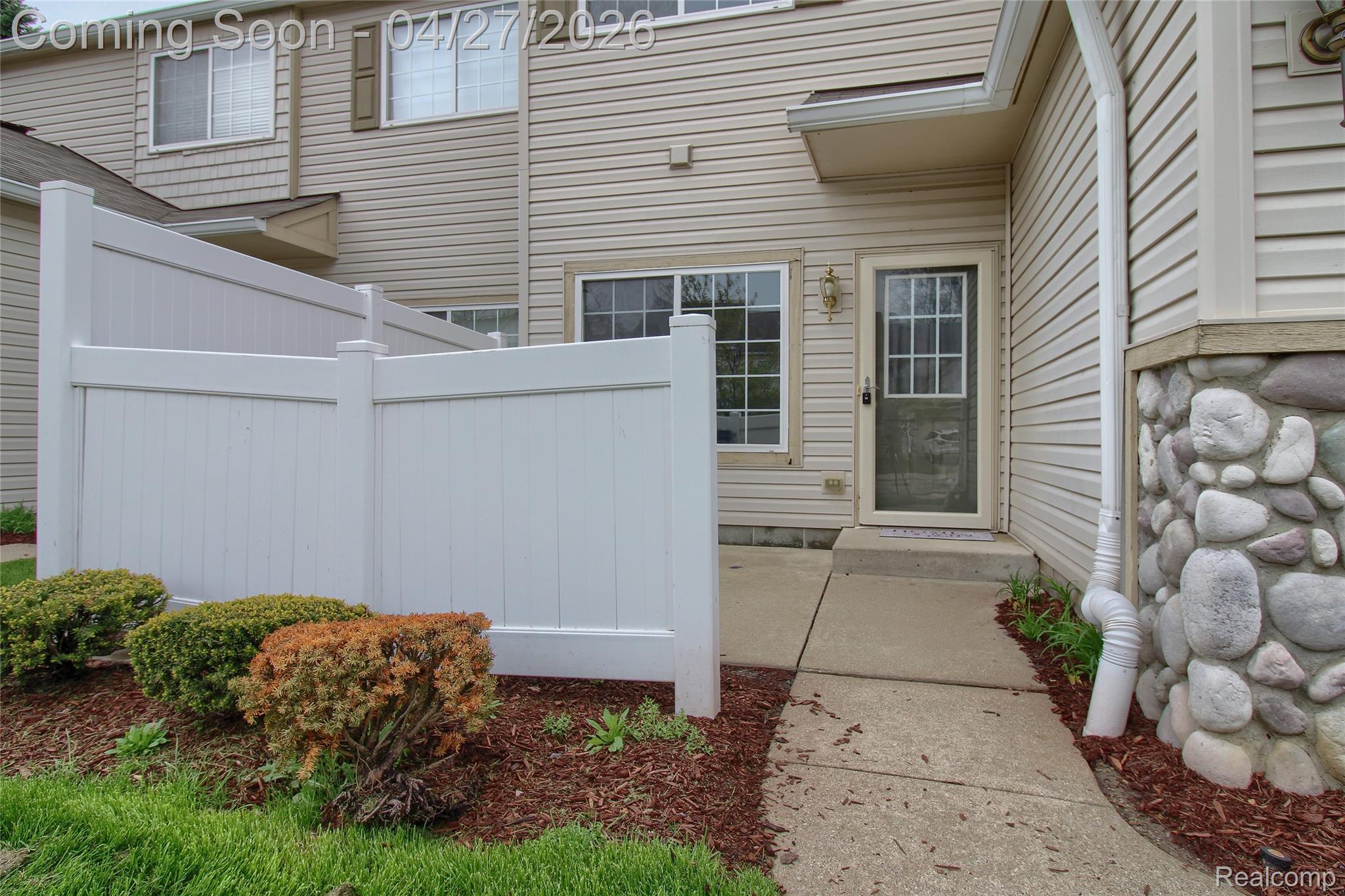 26793 Kirkway Circle