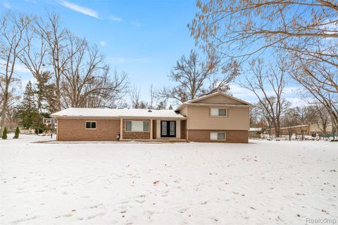 41925 South Drive Canton Charter Township MI 48188