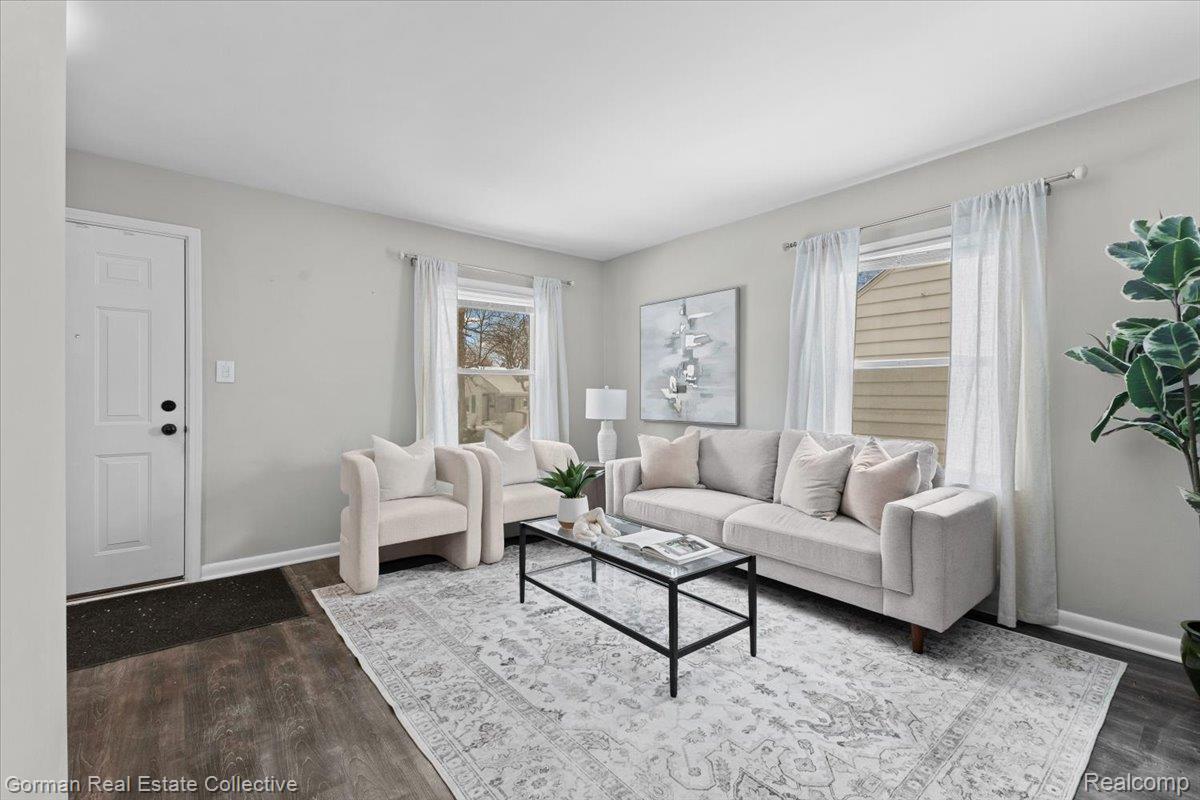 1641 Woodward Heights