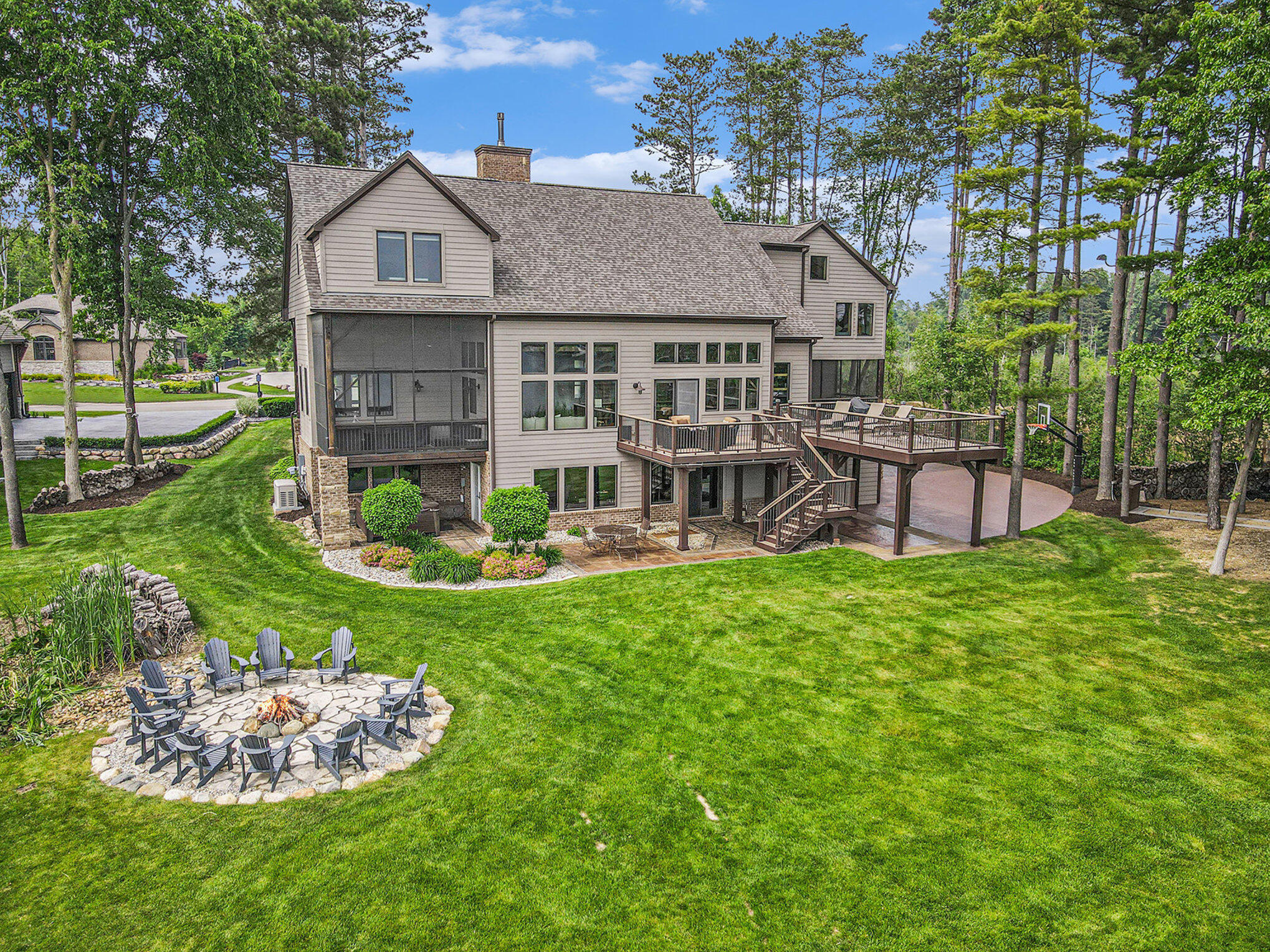 9796 Lake Edge Drive
