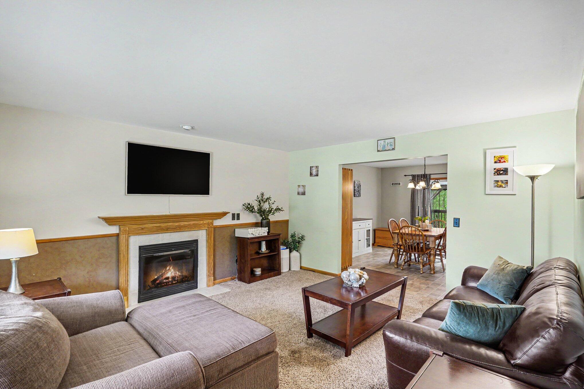 2422 Par Court