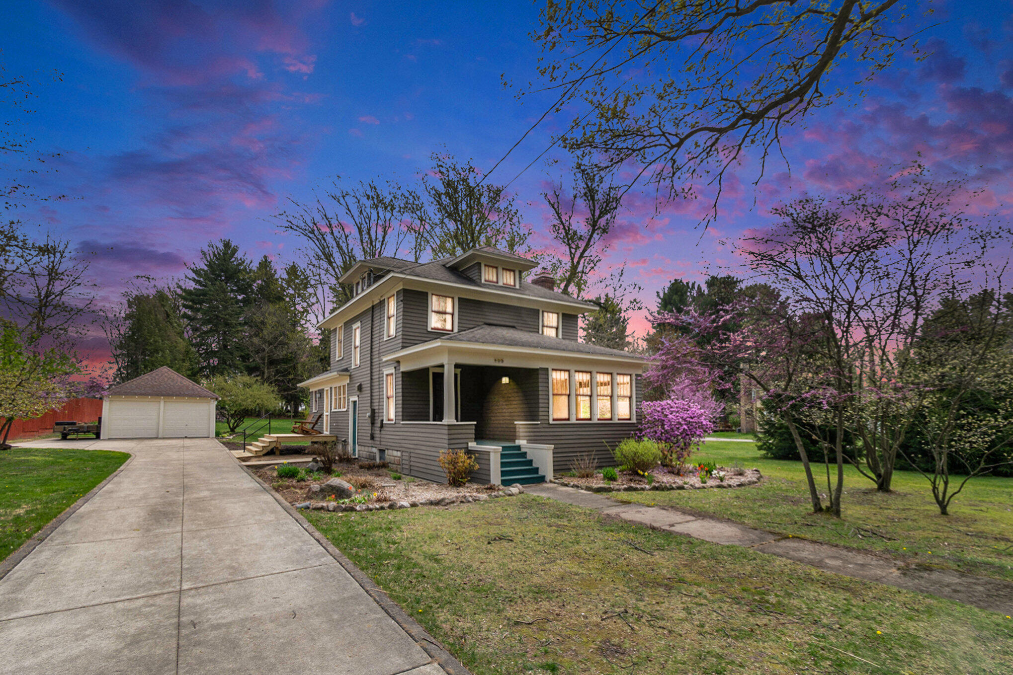 405 Main Street