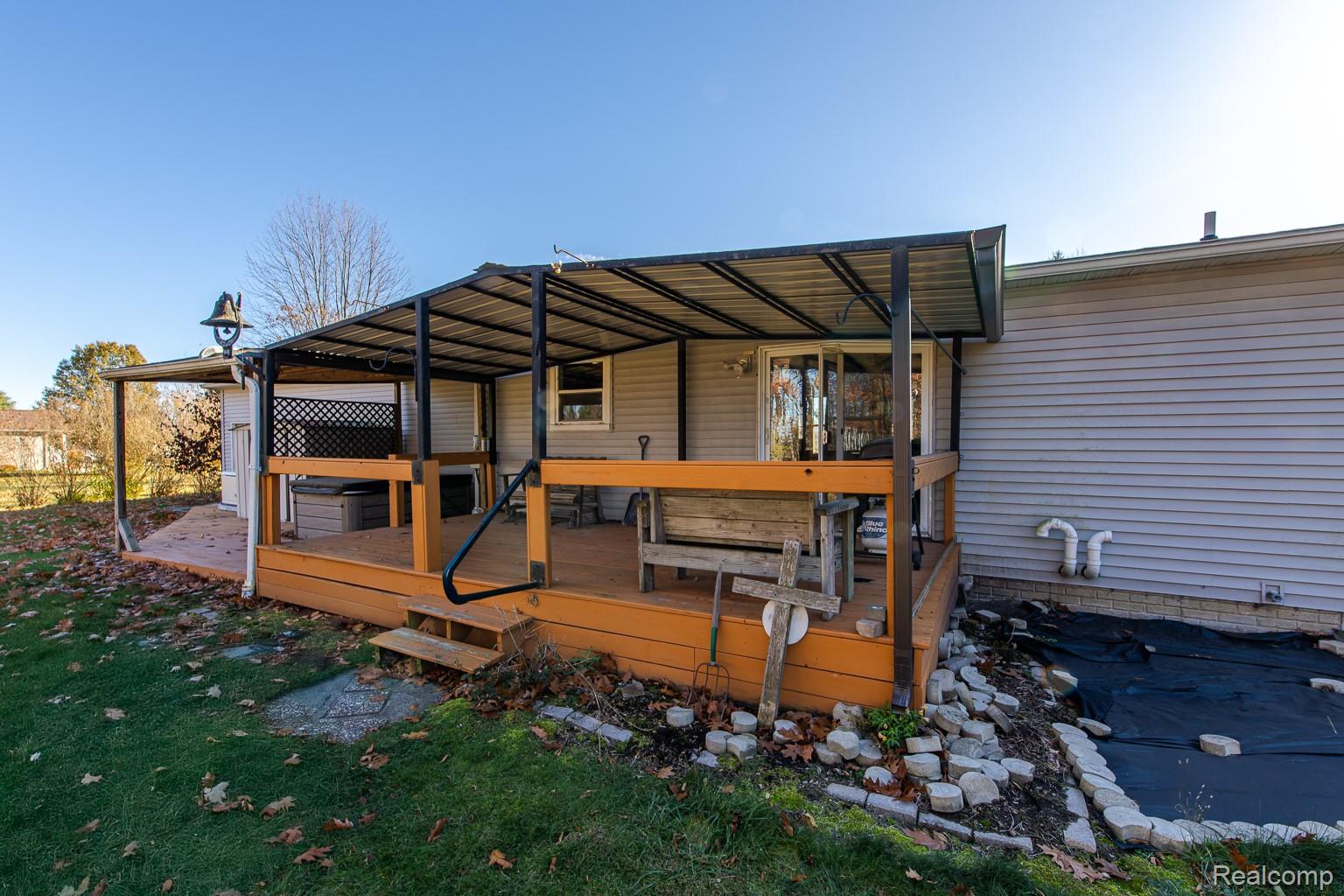 Imlay City, Michigan 48444, United States, 3 Bedrooms Bedrooms, ,2 BathroomsBathrooms,Residential,Active,248272