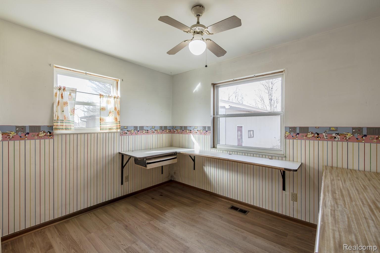 Imlay City, Michigan 48444, United States, 3 Bedrooms Bedrooms, ,2 BathroomsBathrooms,Residential,Active,248272