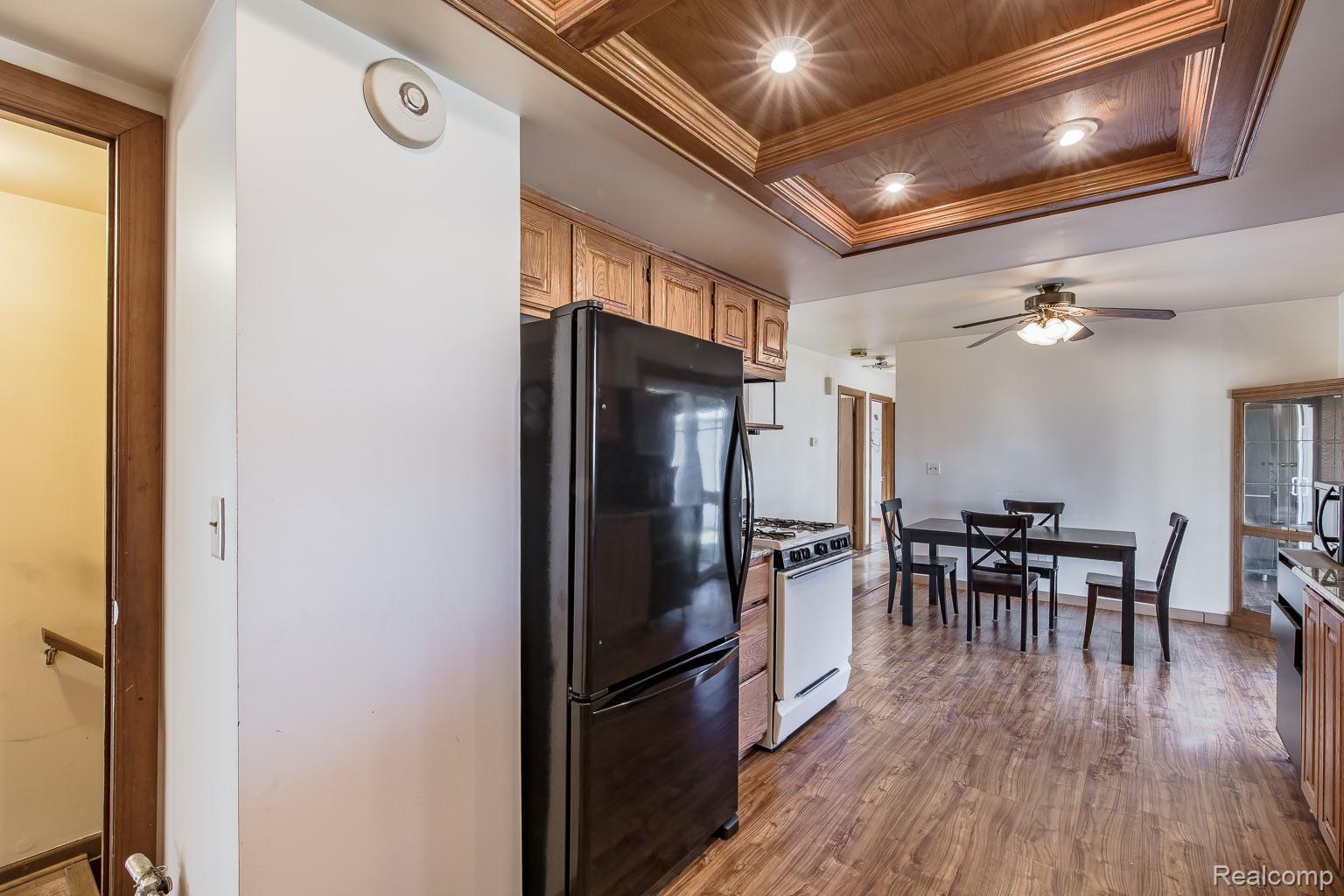 Imlay City, Michigan 48444, United States, 3 Bedrooms Bedrooms, ,2 BathroomsBathrooms,Residential,Active,248272