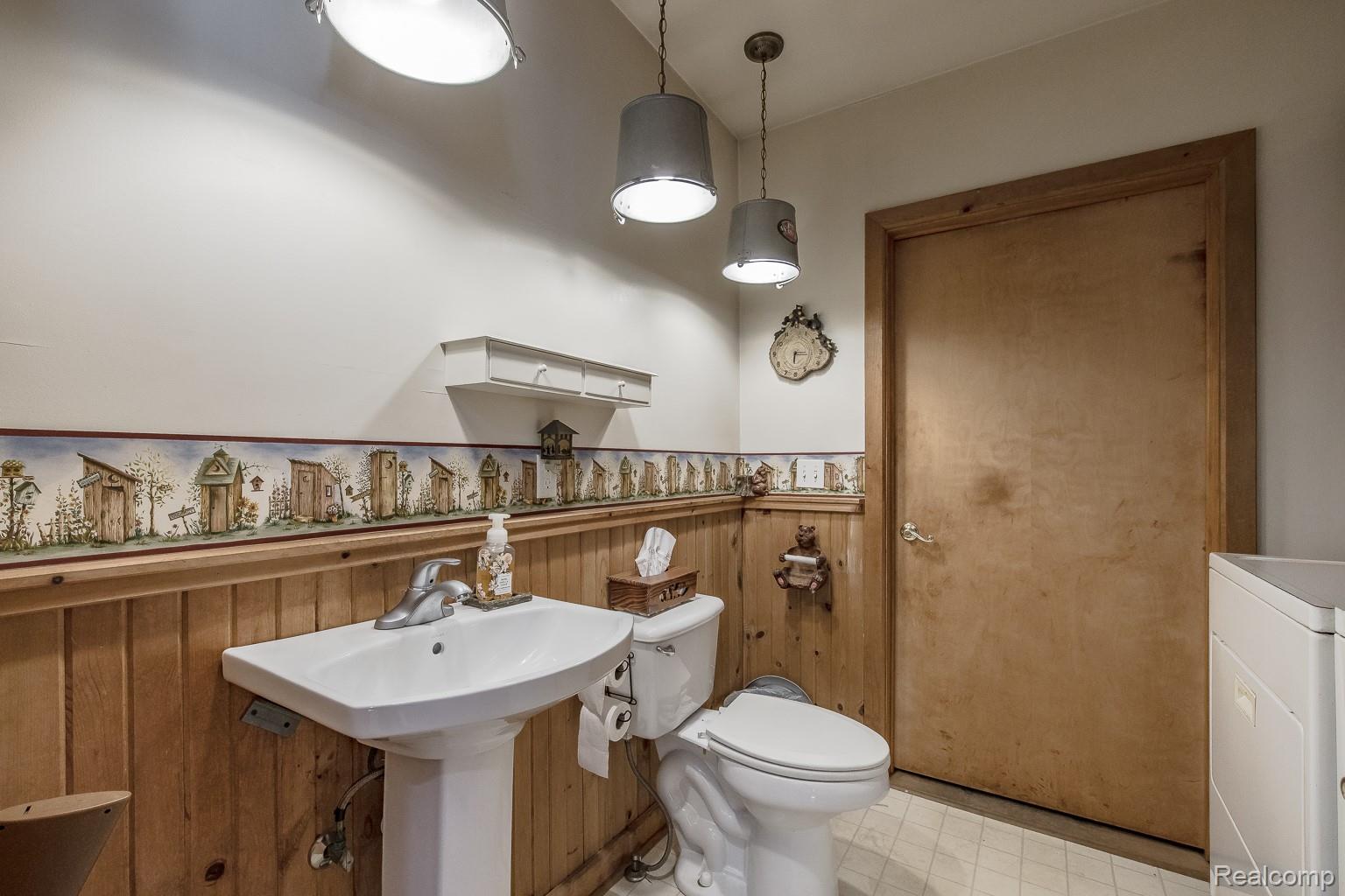 Imlay City, Michigan 48444, United States, 3 Bedrooms Bedrooms, ,2 BathroomsBathrooms,Residential,Active,248272