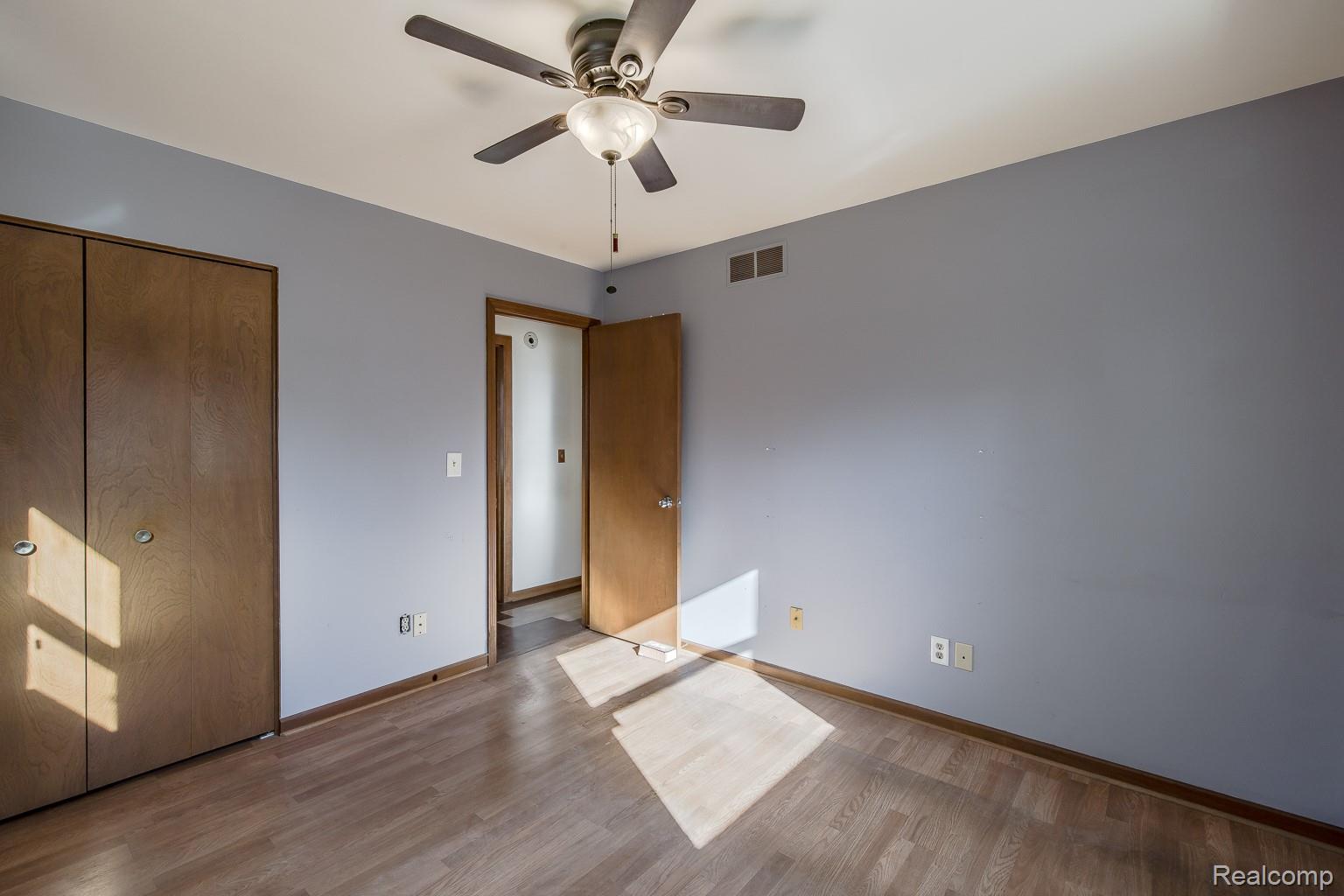 Imlay City, Michigan 48444, United States, 3 Bedrooms Bedrooms, ,2 BathroomsBathrooms,Residential,Active,248272