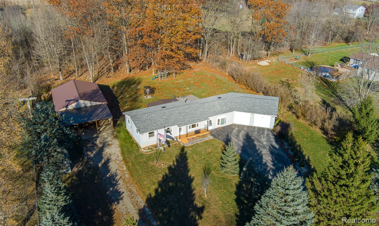 Imlay City, Michigan 48444, United States, 3 Bedrooms Bedrooms, ,2 BathroomsBathrooms,Residential,Active,248272