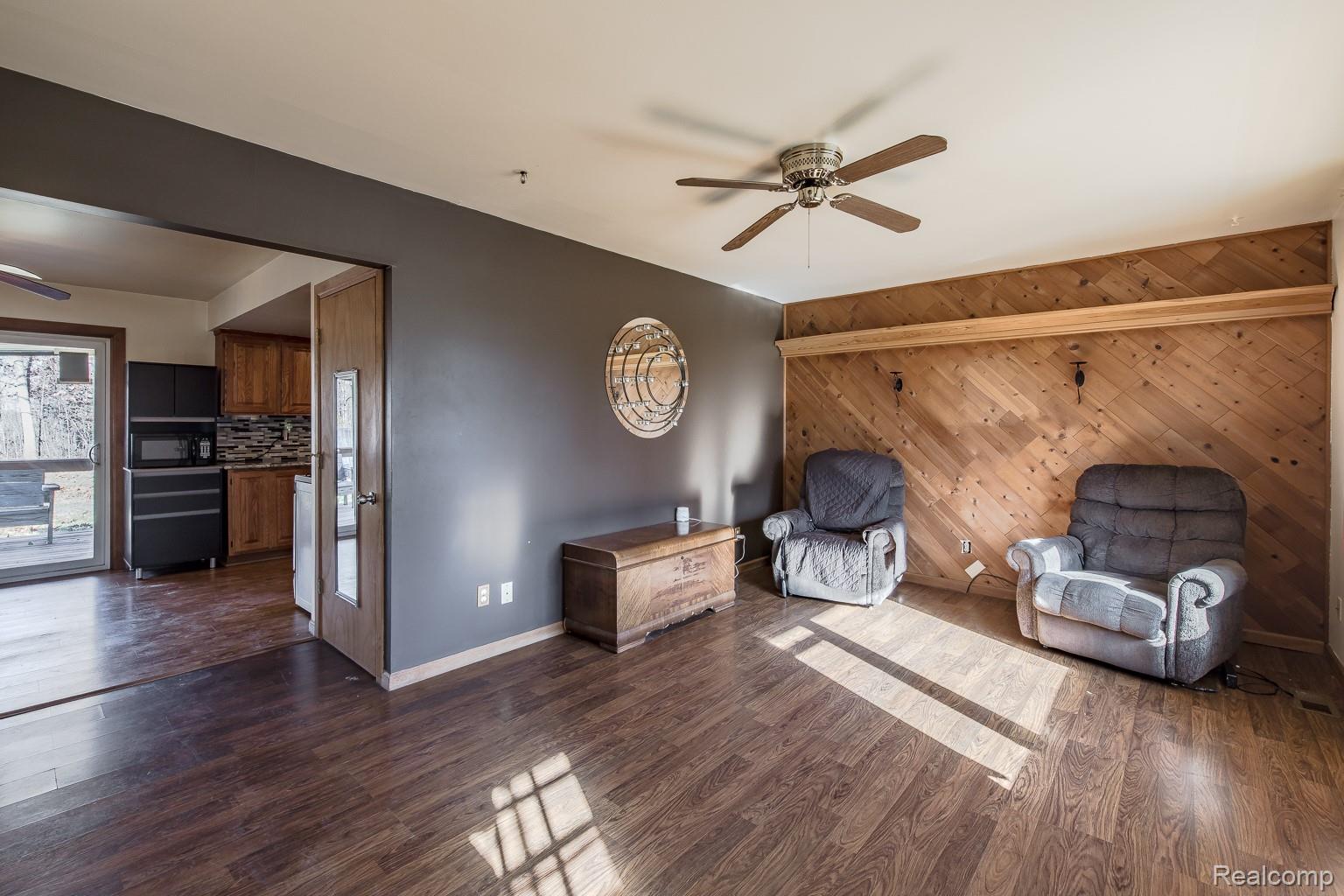 Imlay City, Michigan 48444, United States, 3 Bedrooms Bedrooms, ,2 BathroomsBathrooms,Residential,Active,248272