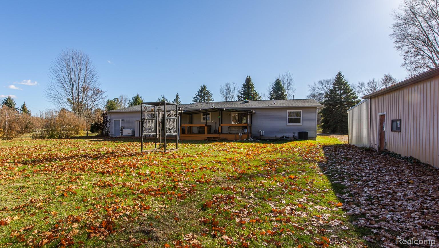 Imlay City, Michigan 48444, United States, 3 Bedrooms Bedrooms, ,2 BathroomsBathrooms,Residential,Active,248272