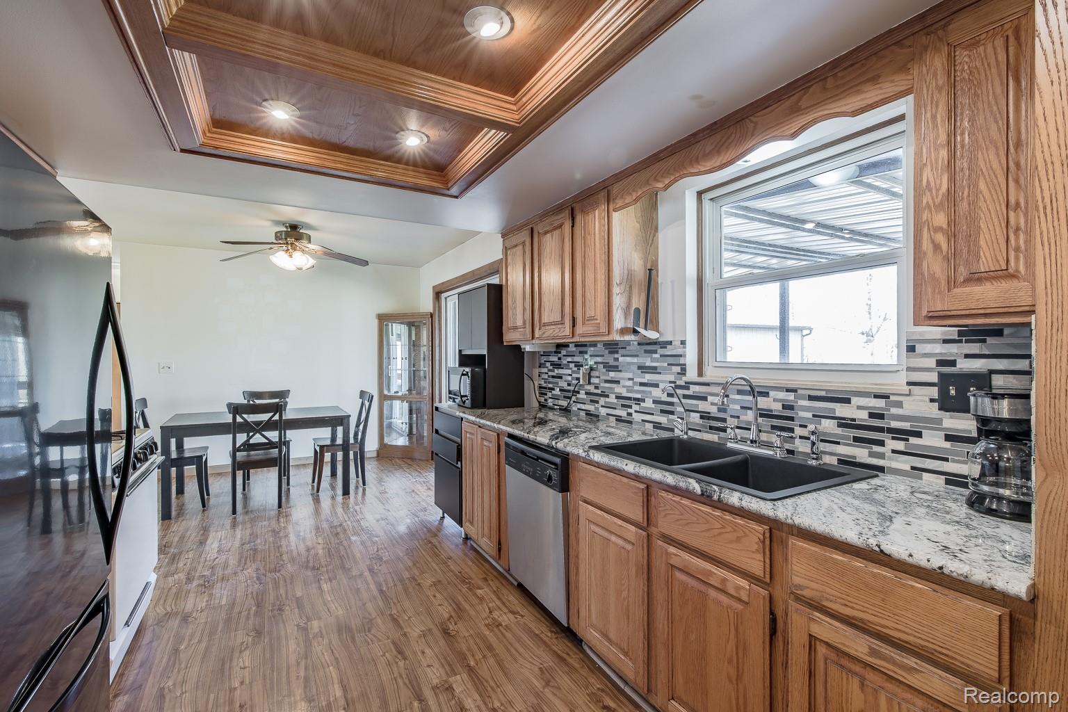 Imlay City, Michigan 48444, United States, 3 Bedrooms Bedrooms, ,2 BathroomsBathrooms,Residential,Active,248272