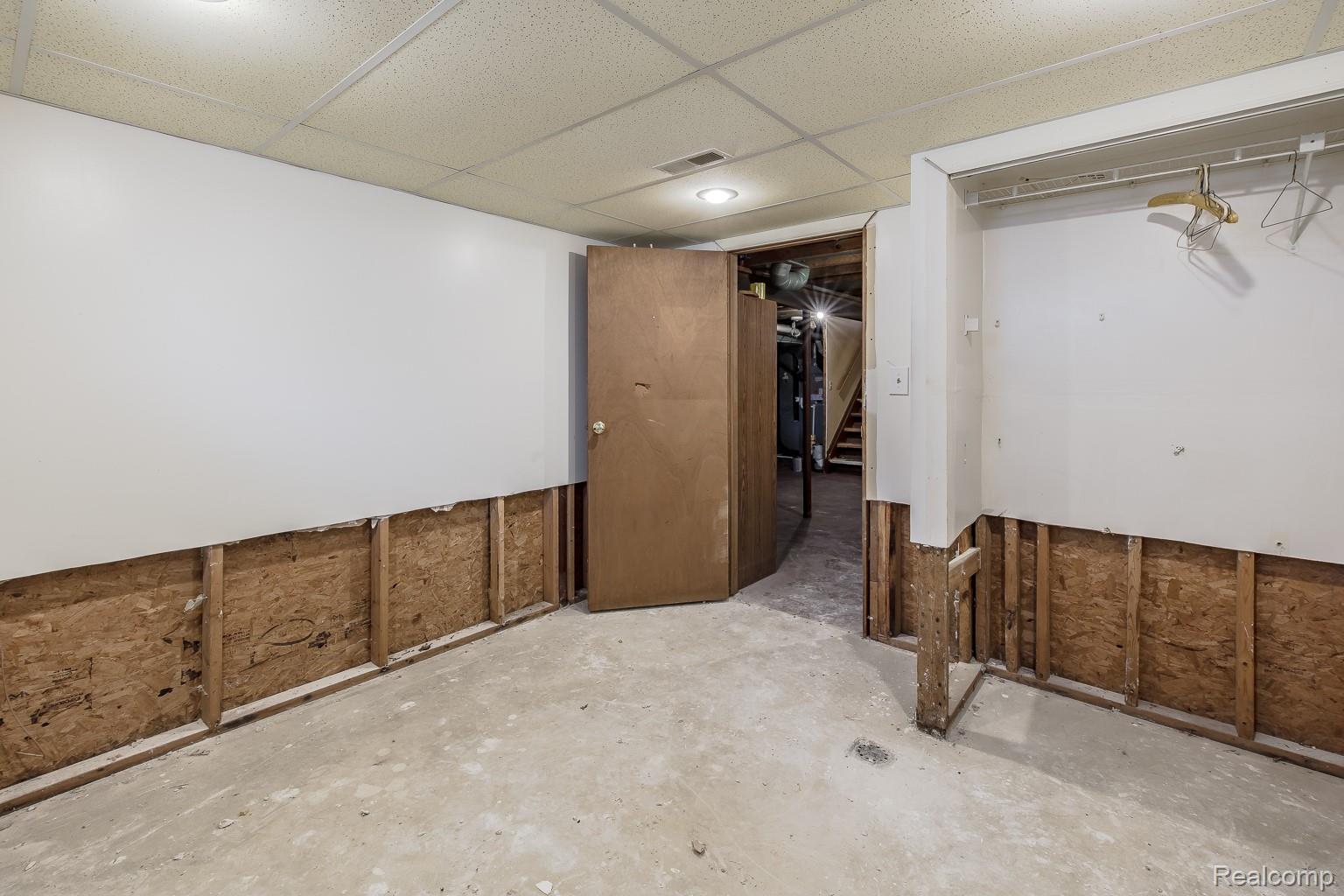 Imlay City, Michigan 48444, United States, 3 Bedrooms Bedrooms, ,2 BathroomsBathrooms,Residential,Active,248272