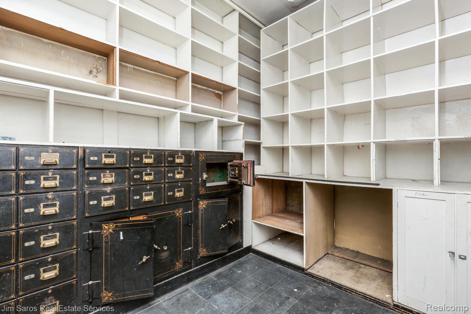 174 CLARK Street 103