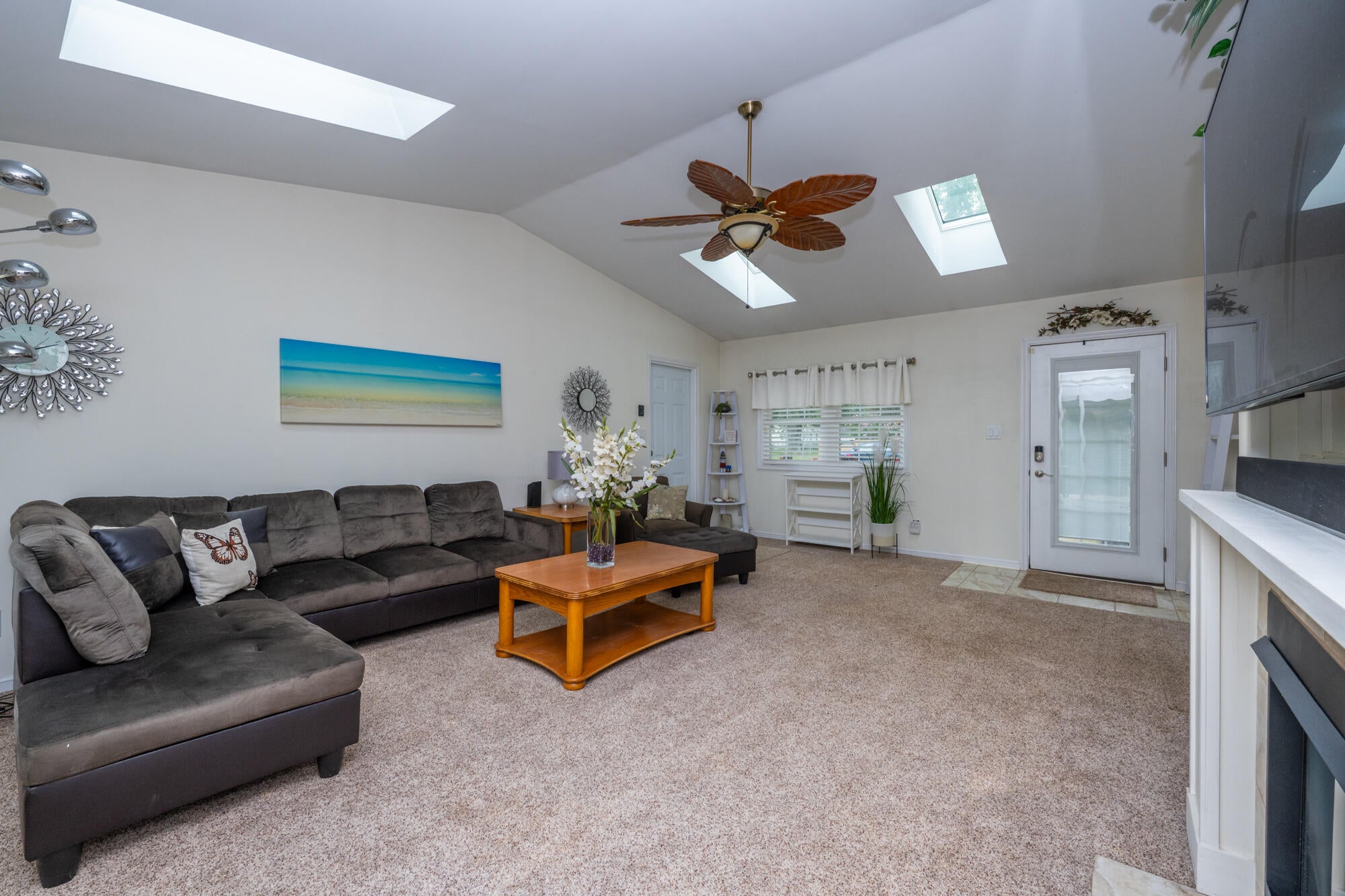 2110 Commonwealth Road