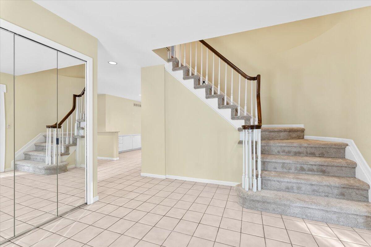 34006 Glouster Circle