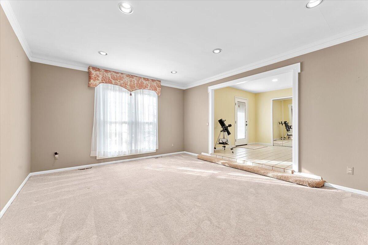 34006 Glouster Circle