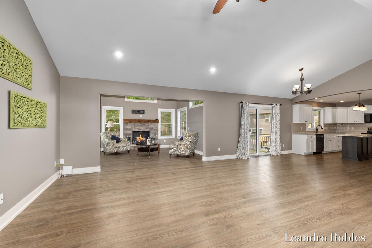 6587 Alward Drive