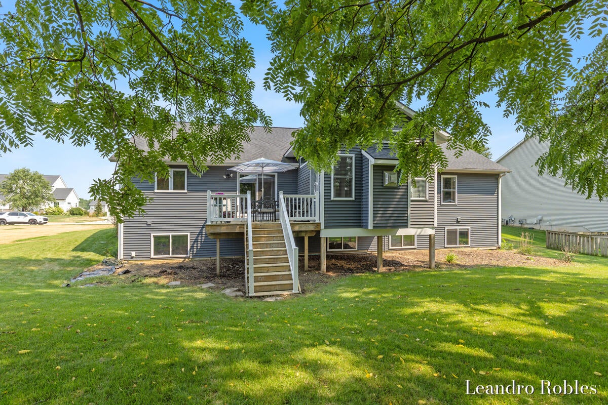 6587 Alward Drive