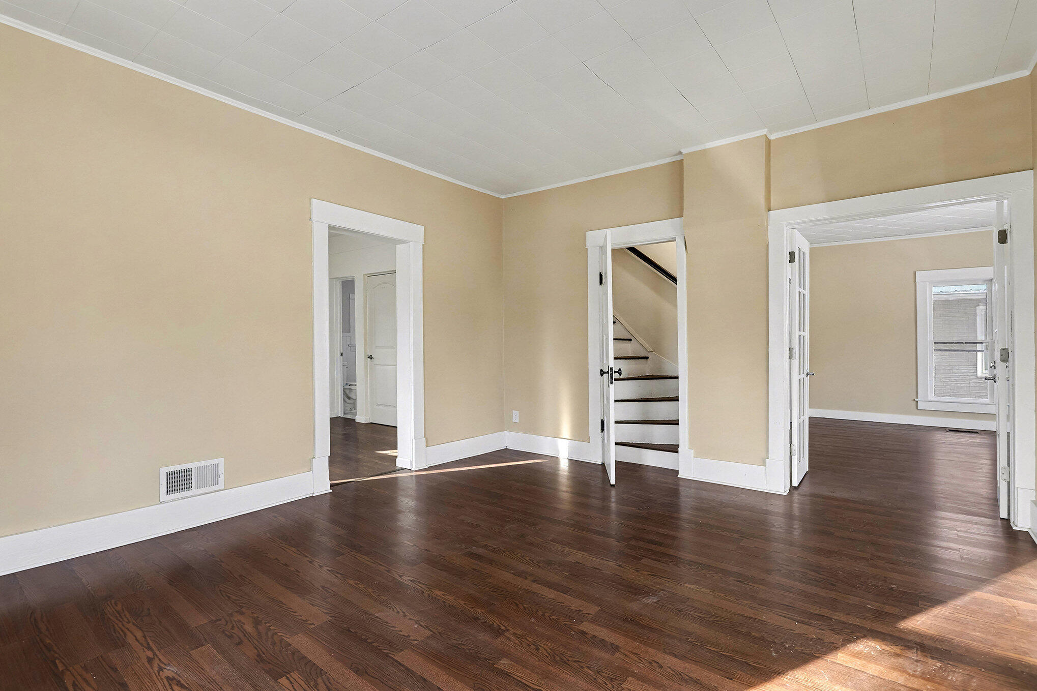 127 N Pleasant Street