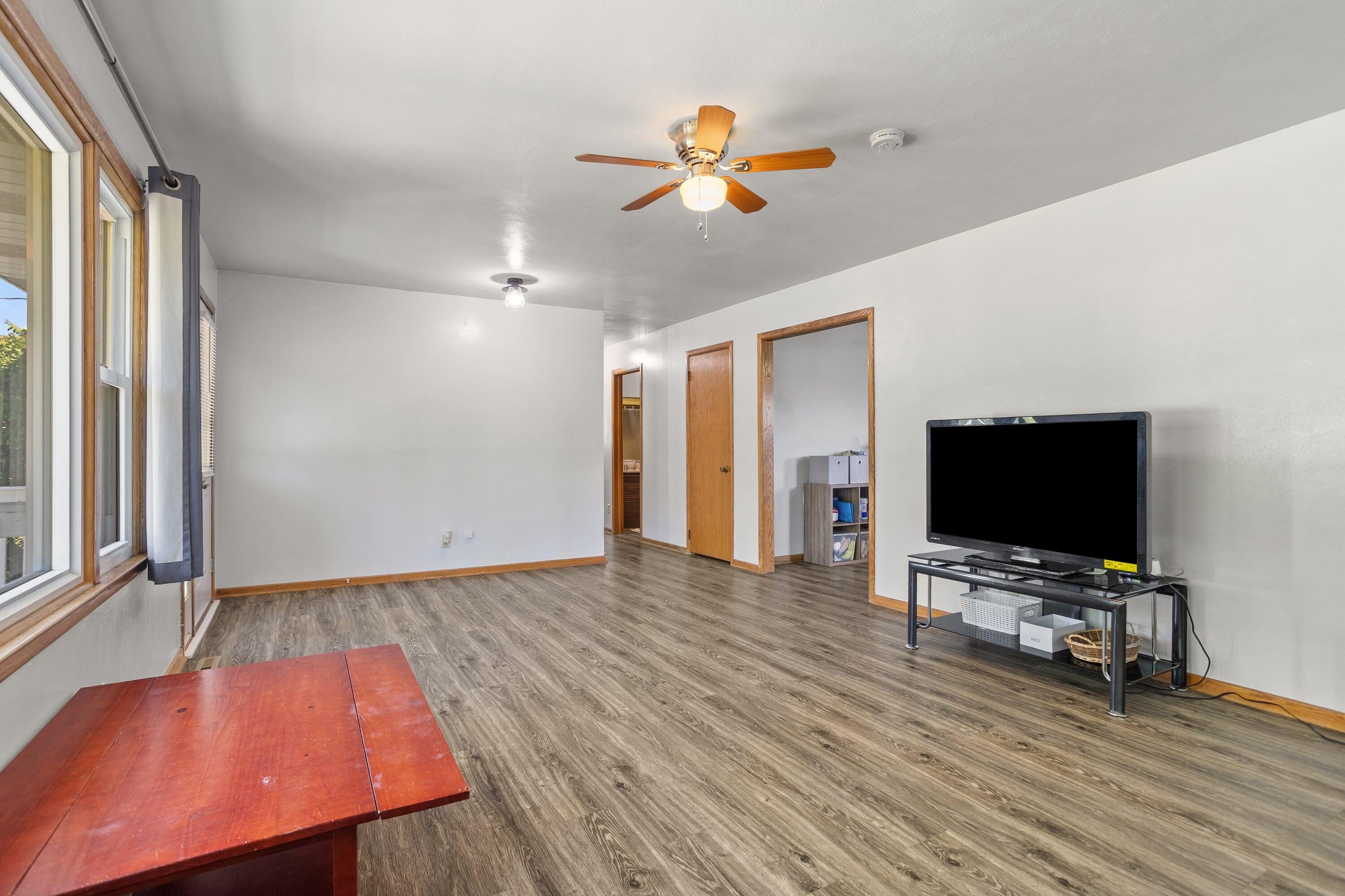 1061 Litchfield Road