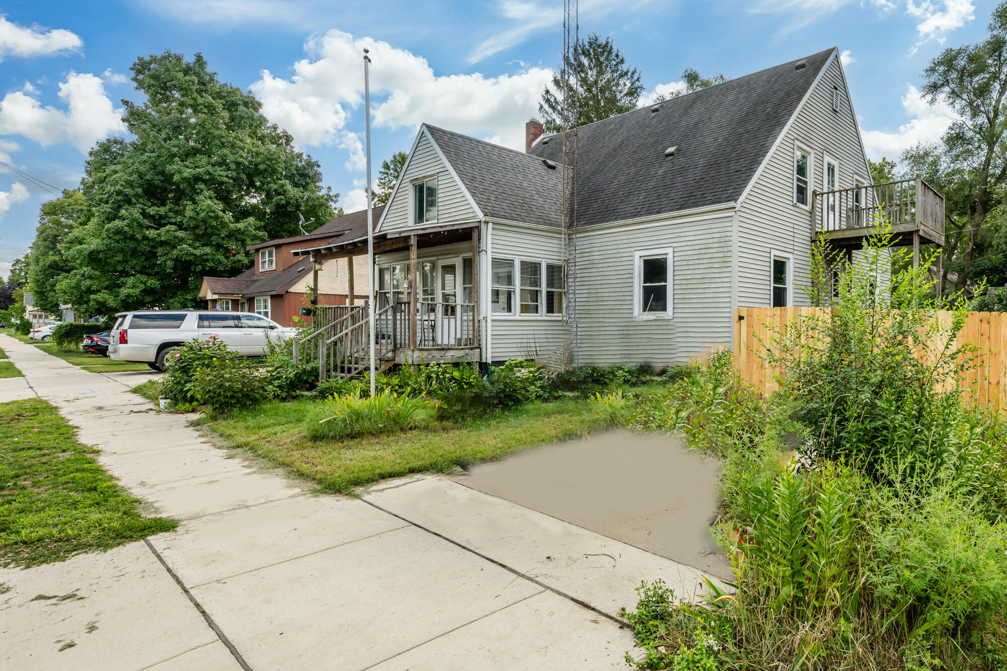 418 E Linden Street