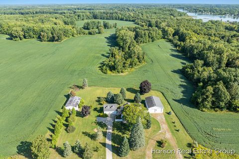 11133 3 Mile Road NE Vergennes Township MI 49331