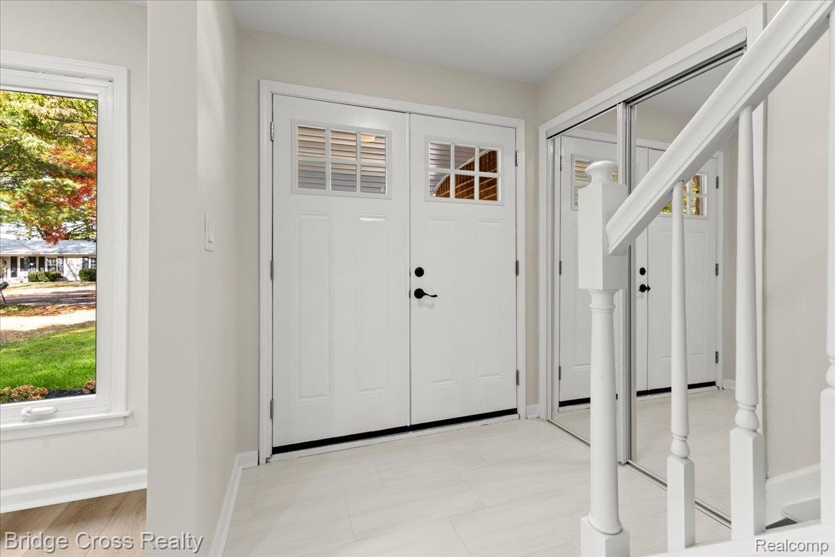 17537 Roseland Boulevard