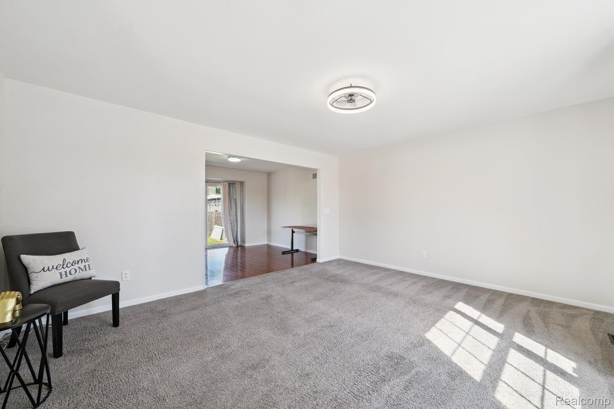 22191 Ridgedale Street