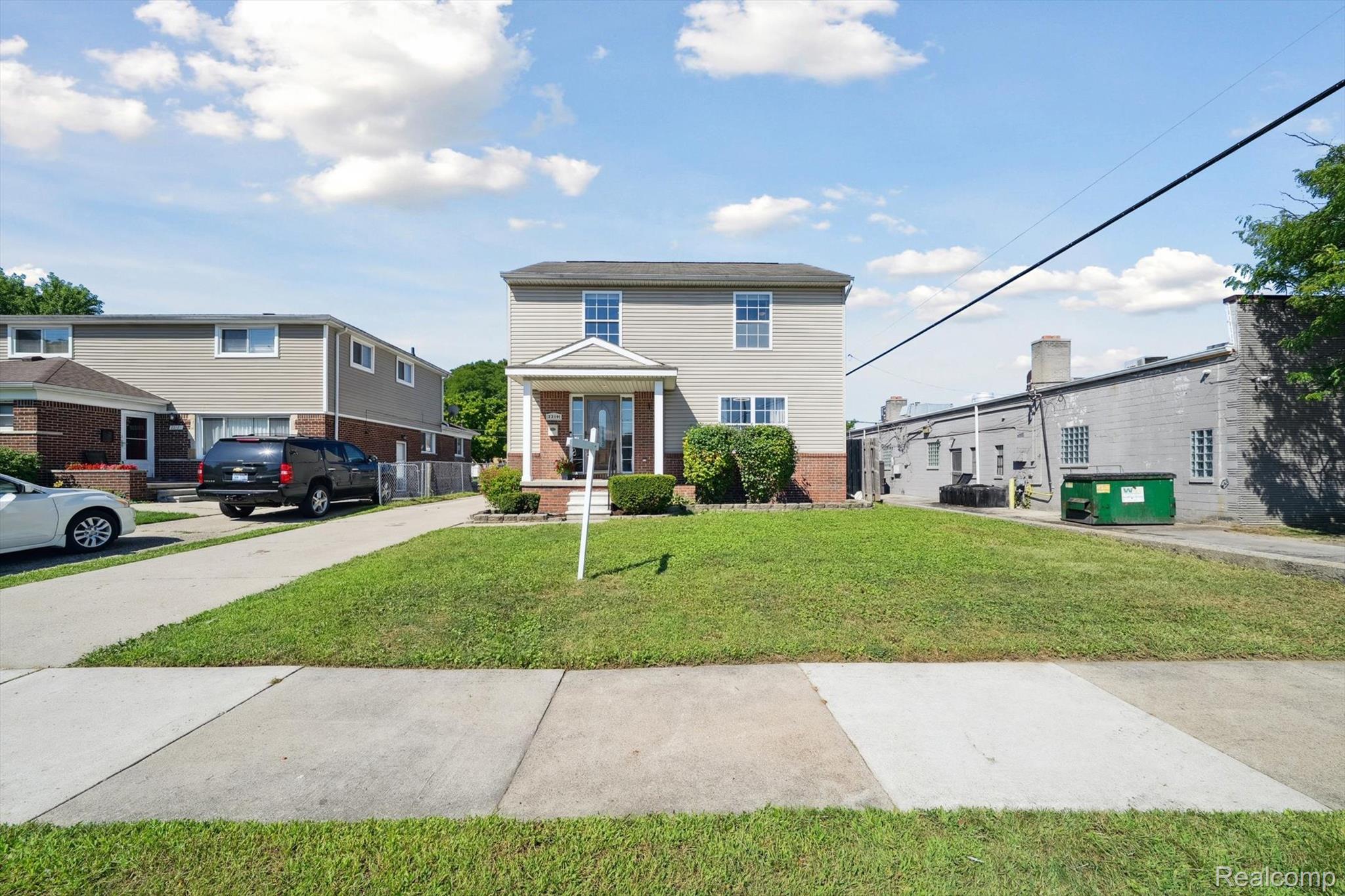 22191 Ridgedale Street