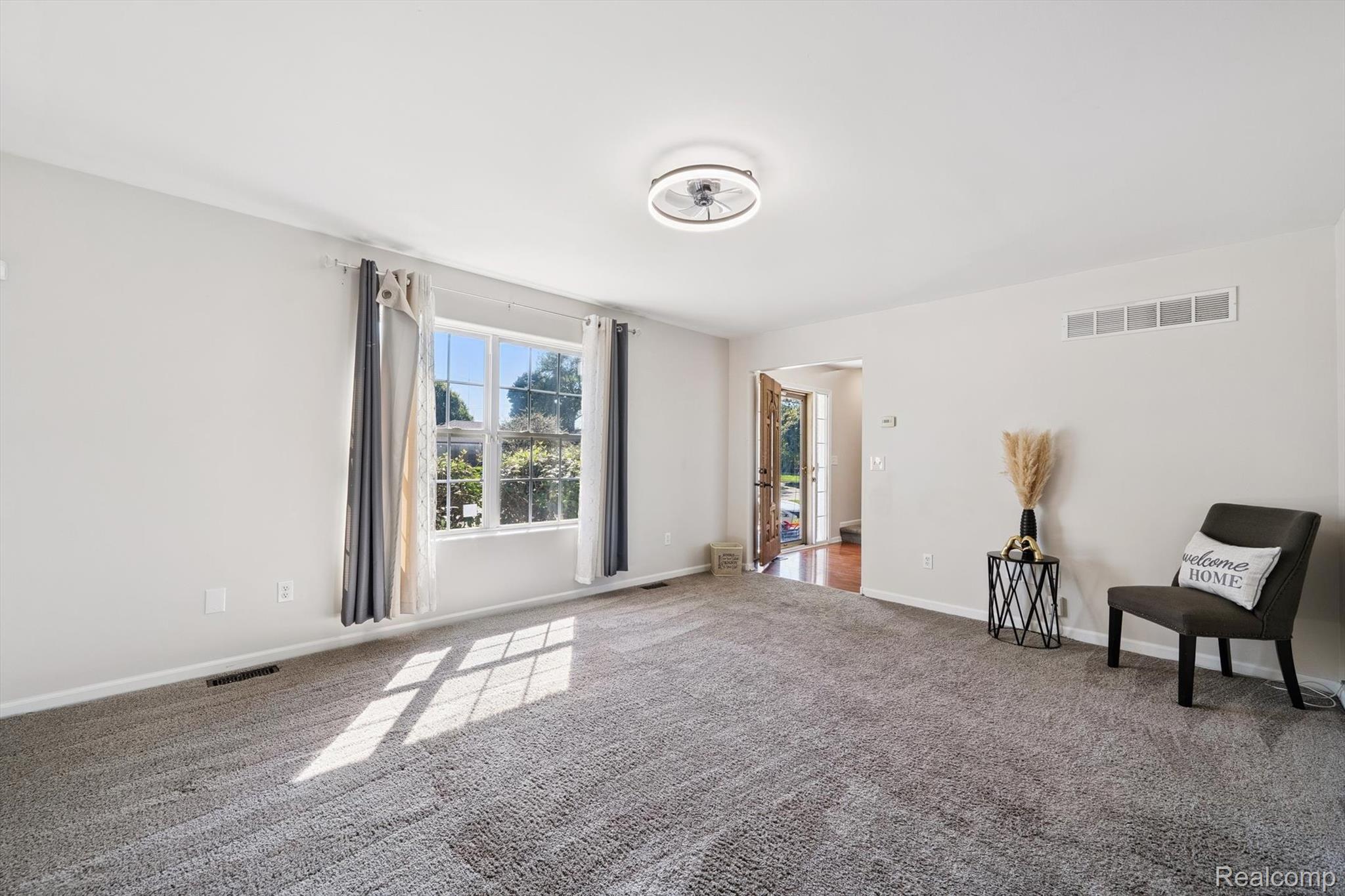 22191 Ridgedale Street