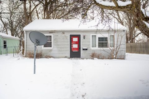 2105 Mary Avenue Lansing City MI 48910