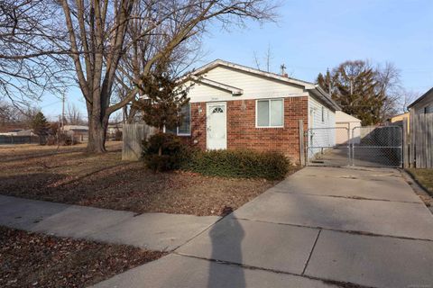 35080 Mabon Drive Clinton Charter Township MI 48035