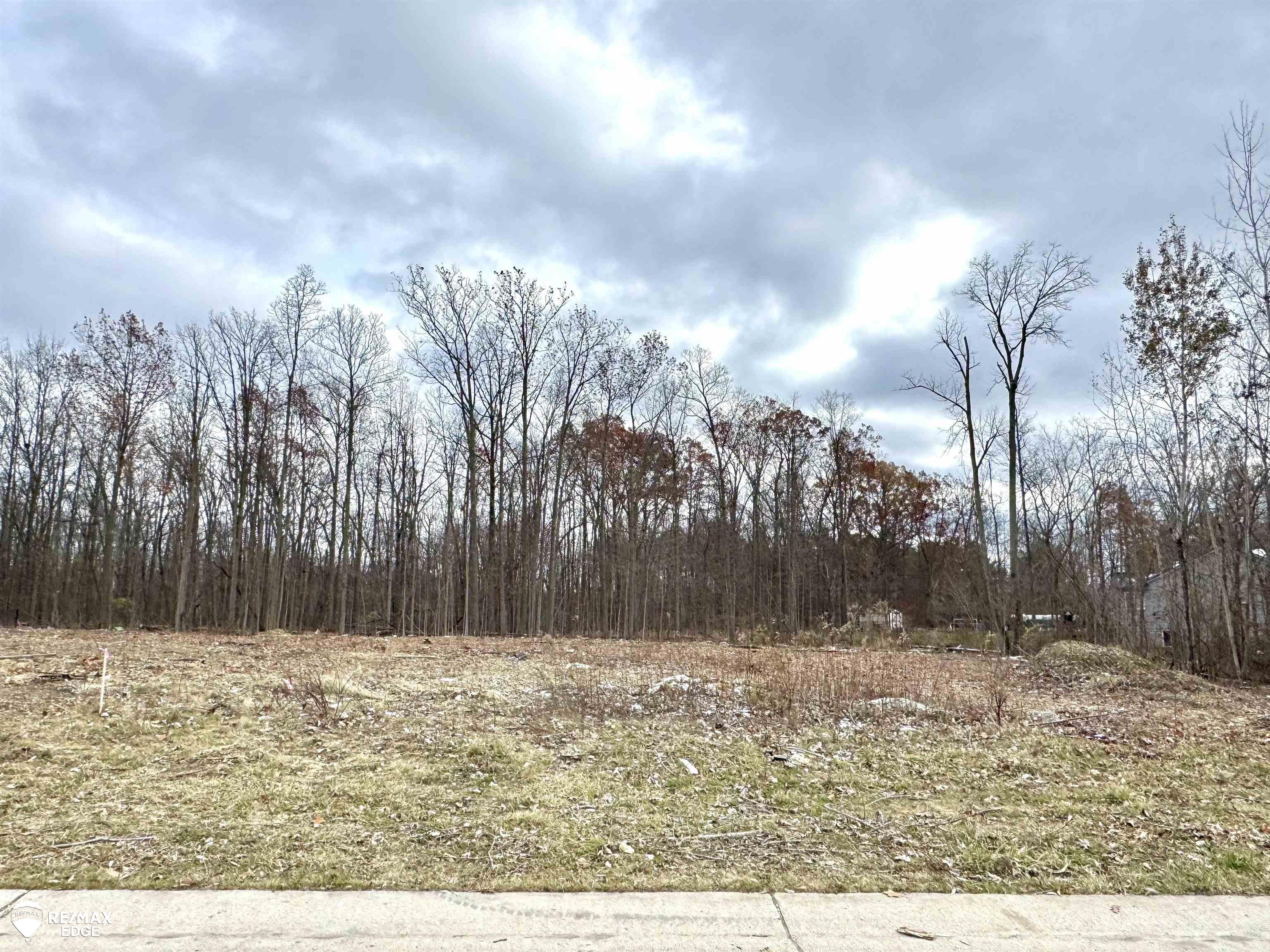 8182 Peninsula Circle