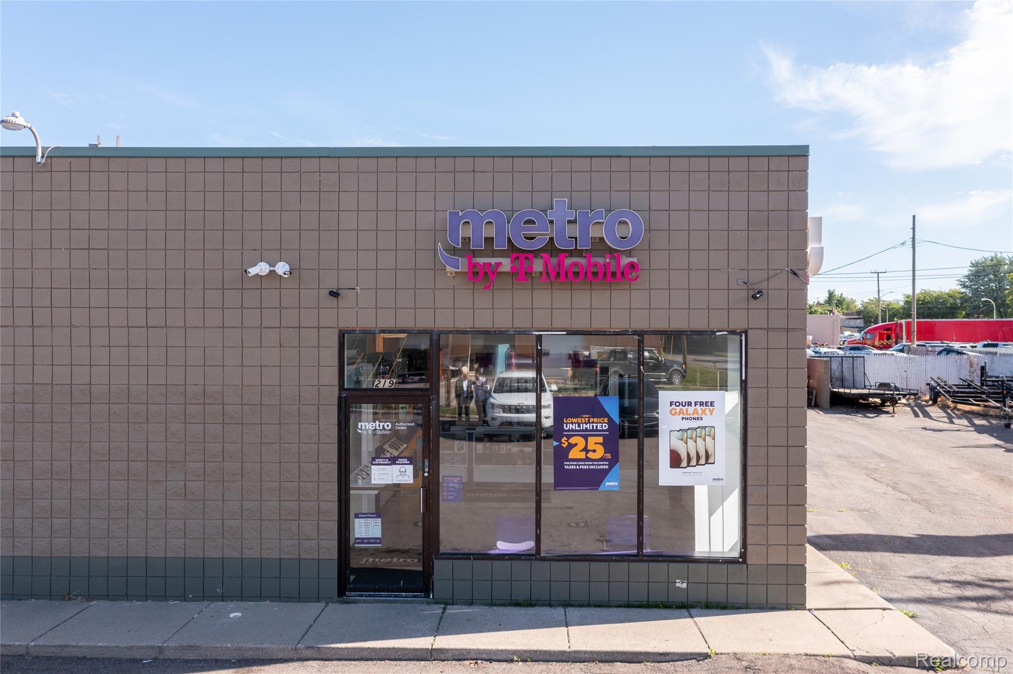 209 Northbound Gratiot Avenue