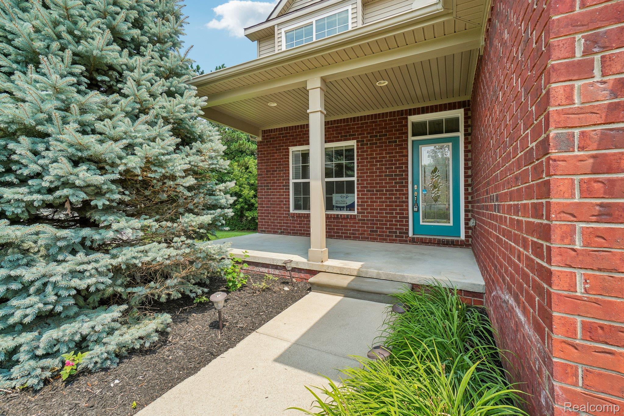 1225 Cambridge Circle