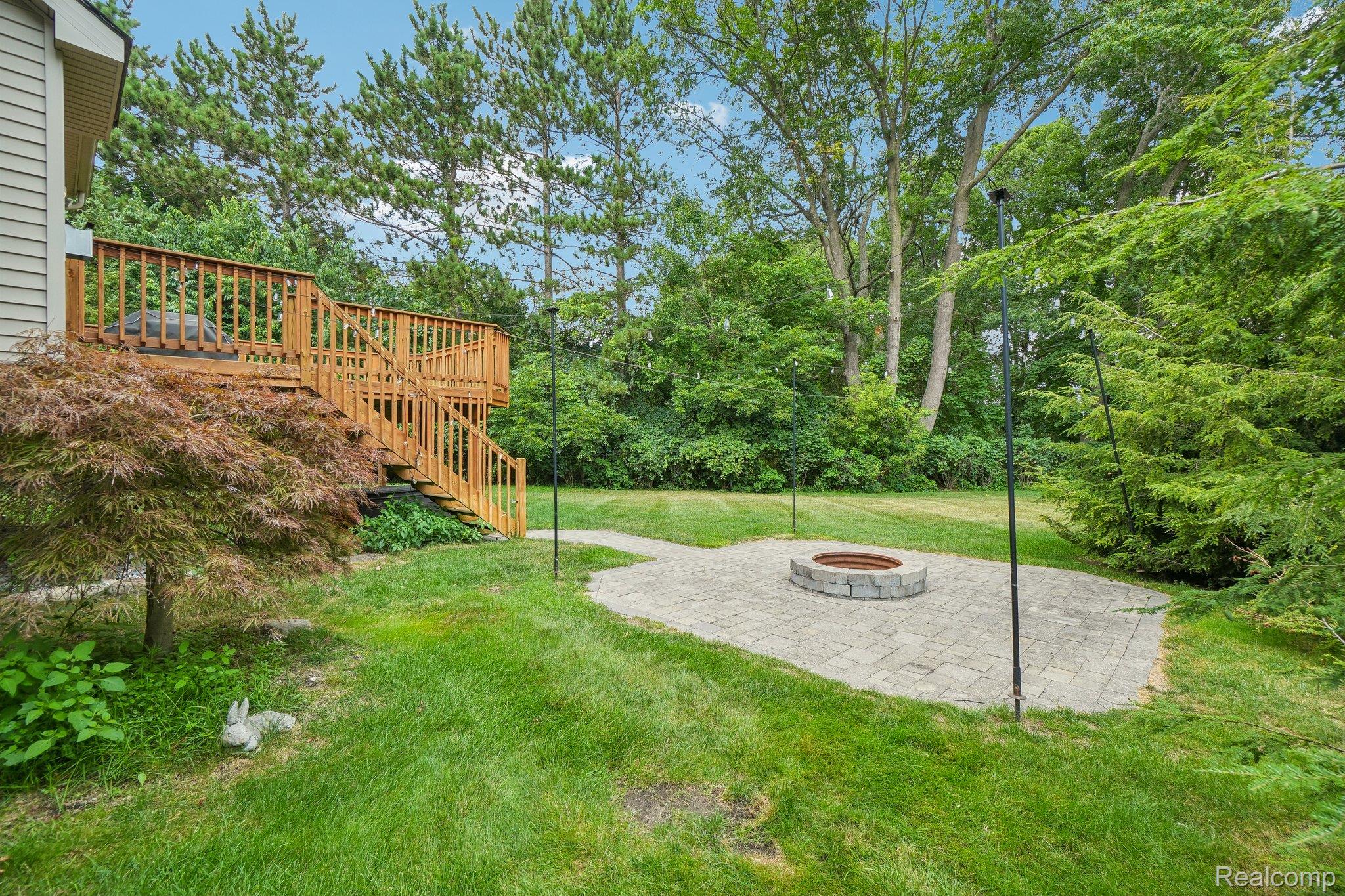 1225 Cambridge Circle
