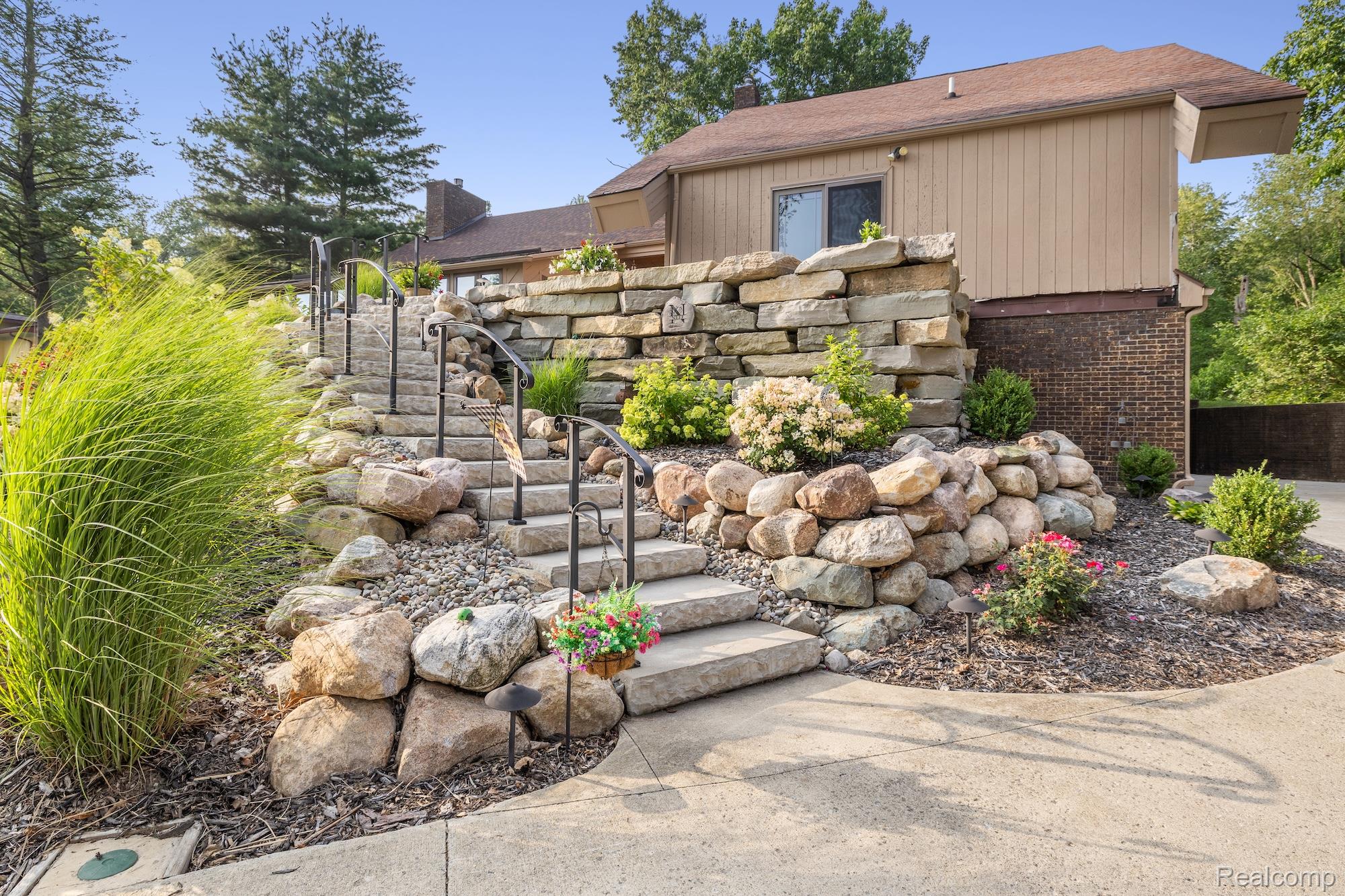 7337 Driftwood Drive